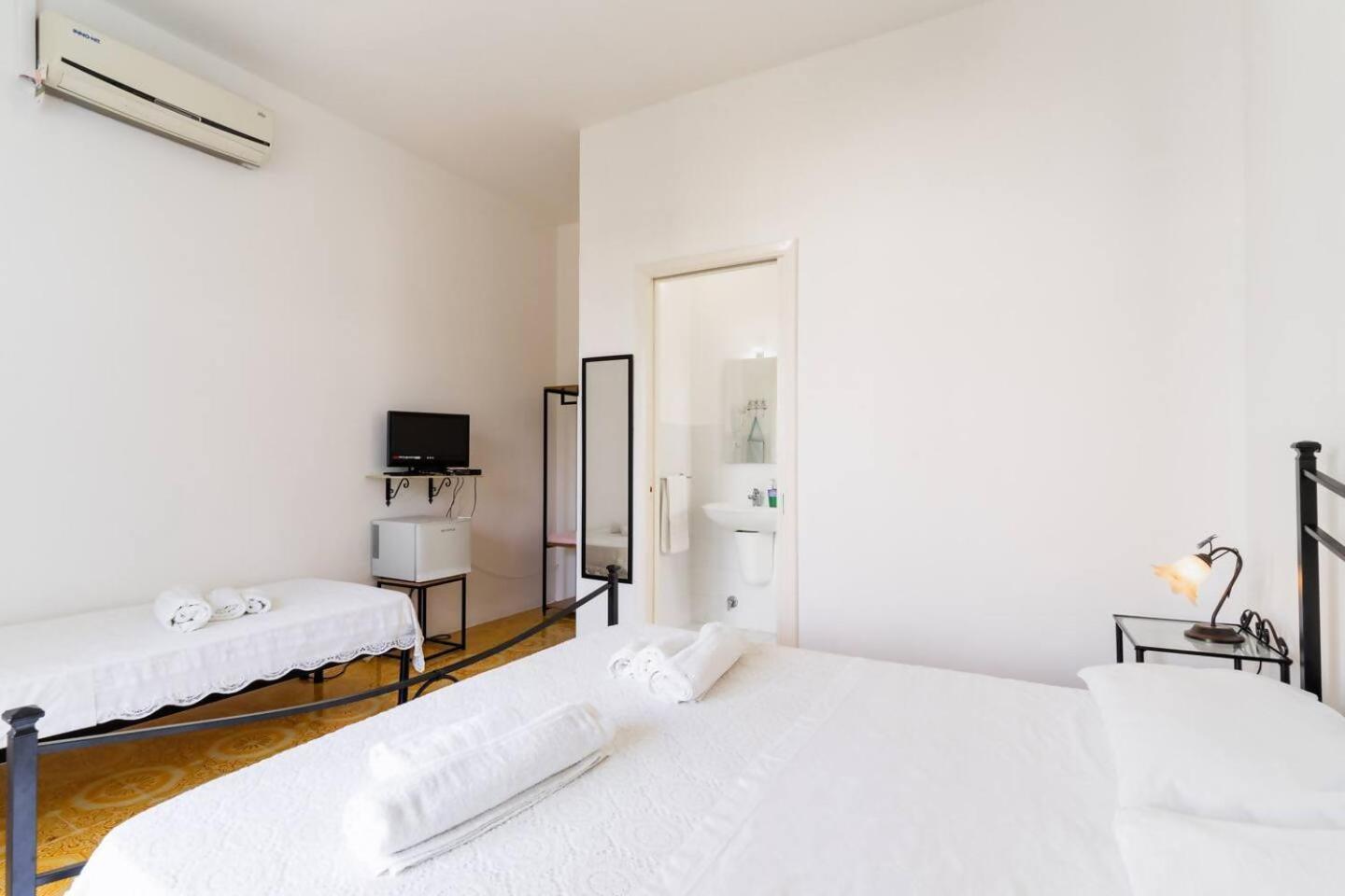 B&B Marchese By Vivimy Marina di Mancaversa Rum bild